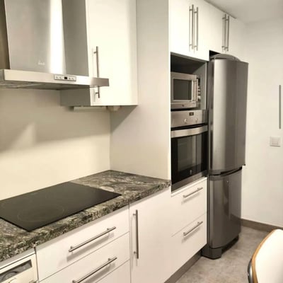 Vermietung einer gemütlichen Wohnung mit 2 Schlafzimmern, 85 m², Alicante, Spanien